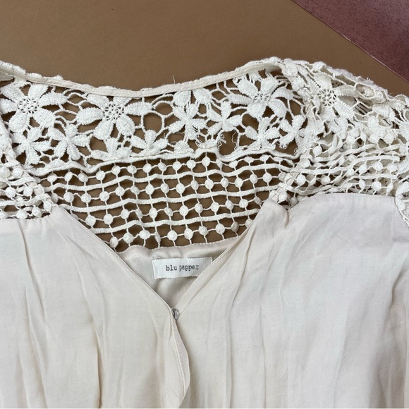 Blu Pepper Cream Lace Floral Romper Long Sleeve Shorts Outfit Women Medium - Picture 7 of 7